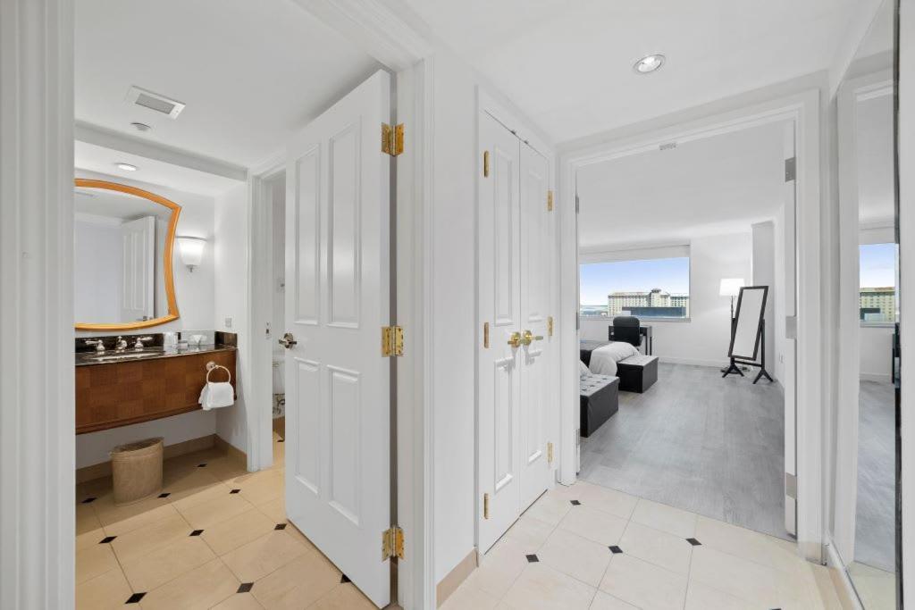 2Br 3Ba Beachfront Rental In Town Cozysuites Atlantic City Exterior photo